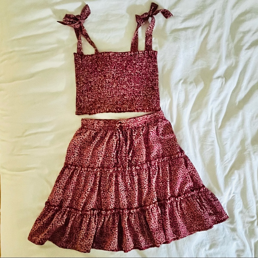 Two piece matching set - Picture 2 of 3